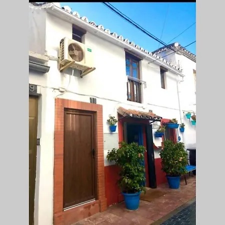 Apartment Free Parking, 40 Meters From The Beach, Wi-fi, Ac Estepona