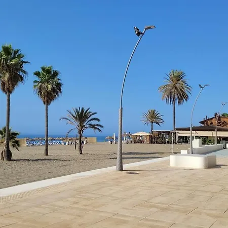 Free Parking, 40 Meters From The Beach, Wi-fi, Ac *