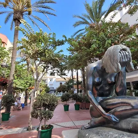 Free Parking, 40 Meters From The Beach, Wi-fi, Ac Apartment *