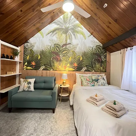 Free Parking, 40 Meters From The Beach, Wi-fi, Ac شقة إِستيبونا