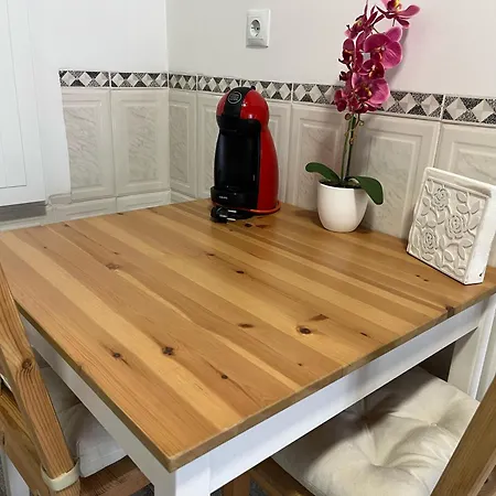 Free Parking, 40 Meters From The Beach, Wi-fi, Ac Apartment Estepona