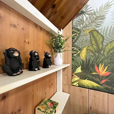 Free Parking, 40 Meters From The Beach, Wi-fi, Ac Apartment
