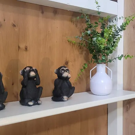 Free Parking, 40 Meters From The Beach, Wi-fi, Ac * Estepona