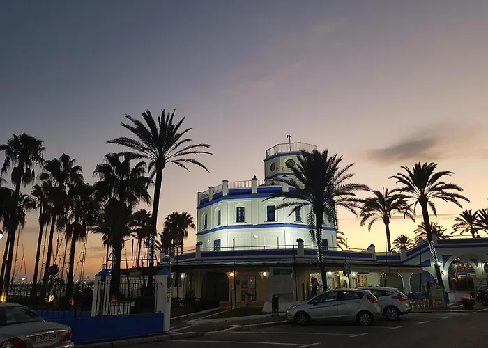 Free Parking, 40 Meters From The Beach, Wi-fi, Ac