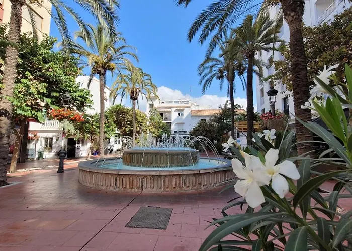 Free Parking, 40 Meters From The Beach, Wi-fi, Ac Estepona