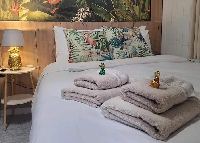 Free Parking, 40 Meters From The Beach, Wi-fi, Ac *