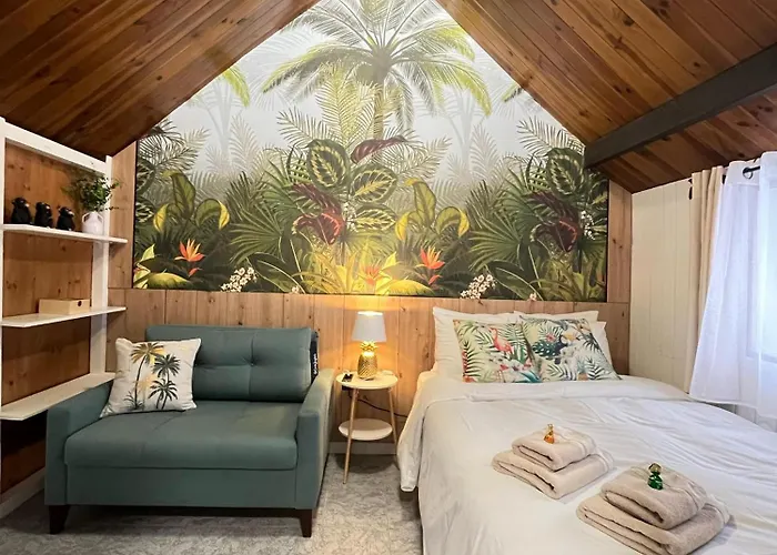 Free Parking, 40 Meters From The Beach, Wi-fi, Ac Apartament Estepona