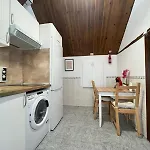 Free Parking, 40 Meters From The Beach, Wi-fi, Ac *