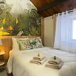 Free Parking, 40 Meters From The Beach, Wi-fi, Ac * Estepona