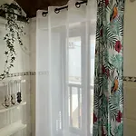 Free Parking, 40 Meters From The Beach, Wi-fi, Ac Lägenhet