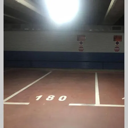 Free Parking, 40 Meters From The Beach, Wi-fi, Ac 에스테포나