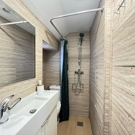 Free Parking, 40 Meters From The Beach, Wi-fi, Ac 에스테포나