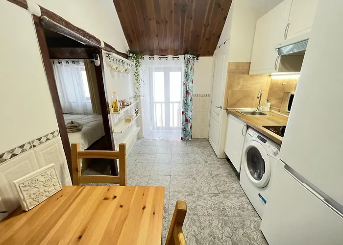 Free Parking, 40 Meters From The Beach, Wi-fi, Ac